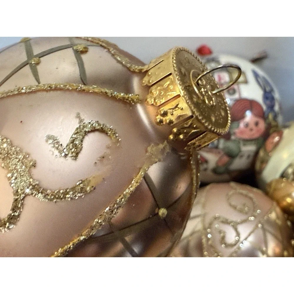 8 Vintage Ornaments Christmas Gold Decorative Balls‎  Mixed Some Worn